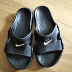 Nike slippers kinderen maat 35, Kinderen en Baby's, Kinderkleding | Schoenen en Sokken, Jongen of Meisje, Overige typen, Ophalen of Verzenden