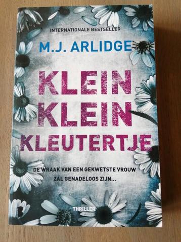 M.J. Arlidge - Klein klein kleutertje beschikbaar voor biedingen