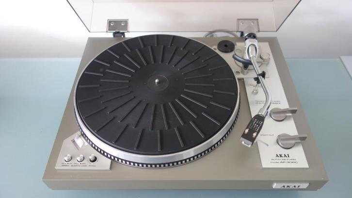 Akai AP 306c direct drive platenspeler, Audio, Tv en Foto, Platenspelers, Zo goed als nieuw, Platenspeler, Akai, Ophalen