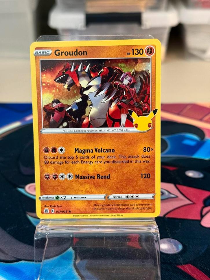 Groudon Holo - 17/25 Celebrations 25th Anniversary, Hobby en Vrije tijd, Verzamelkaartspellen | Pokémon, Zo goed als nieuw, Losse kaart