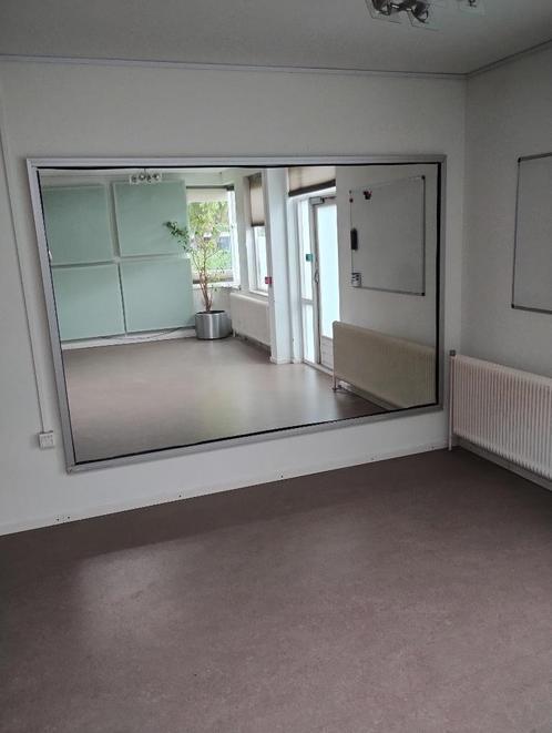 Grote spiegel voor dansschool /dansstudio, Huis en Inrichting, Woonaccessoires | Spiegels, Gebruikt, 125 cm of meer, 150 tot 200 cm