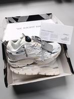 Of white Be right back | Maat 43 | Wit, Kleding | Heren, Schoenen, Wit, Ophalen of Verzenden, Sneakers of Gympen, Gedragen