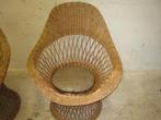 Vintage rotan kuipstoel met leren kussentje, Huis en Inrichting, Fauteuils, Niet ingevuld, Gebruikt, Niet ingevuld, Niet ingevuld