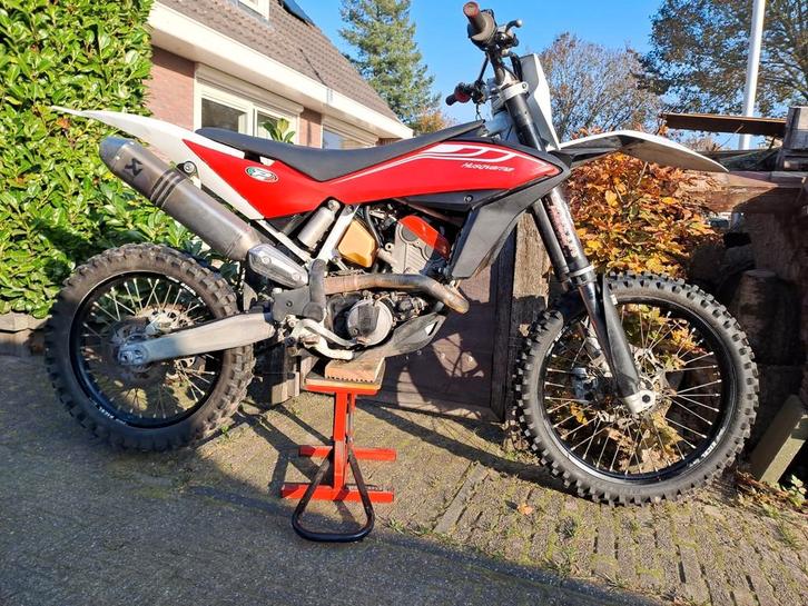 Husqvarna TC 449 crossmotor, Fietsen en Brommers, Brommers | Crossbrommers, Zo goed als nieuw, Overige merken, Ophalen