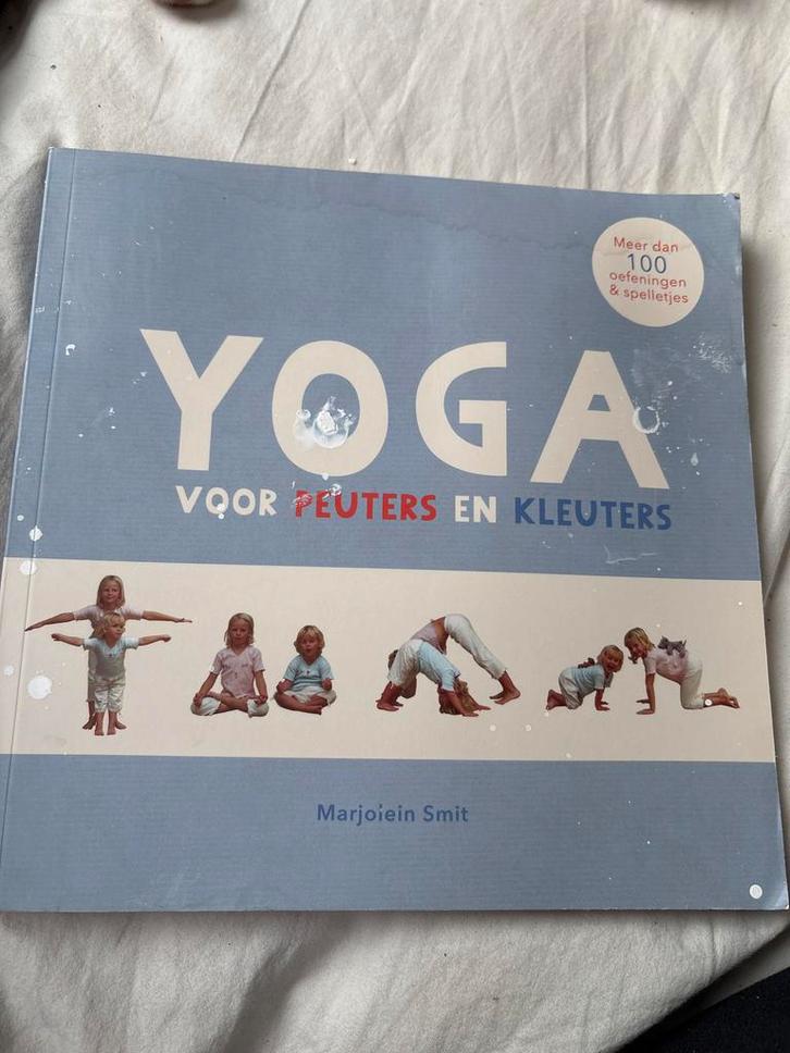 Yoga voor Peuters en Kleuters - Marjolein Smit, Boeken, Kinderboeken | Baby's en Peuters, Gelezen, 2 tot 3 jaar, Ophalen of Verzenden