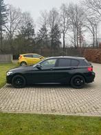 BMW 1-Serie 116i 136PK 5D Aut. 2014 Zwart, Auto's, 4 cilinders, Zwart, 1200 kg, 650 kg