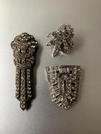 Lot van drie antieke broches, kleding clips, strass bezet, Verzenden, Overige materialen, Overige typen