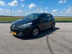 Renault Clio 0.9 TCE 90 Estate 2015 Zwart, Voorwielaandrijving, 898 cc, Stof, 580 kg