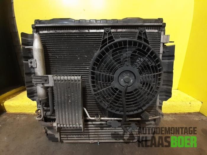 Combi-radiateur van een Kia Sorento, Auto-onderdelen, Airco en Verwarming, Kia, Gebruikt, 6 maanden garantie, 12 maanden garantie