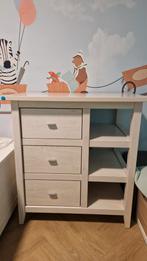 Babykamer meubels: commode, kast en kapstok, Kinderen en Baby's, Kinderkamer | Commodes en Kasten, Ophalen, Gebruikt, 50 tot 70 cm