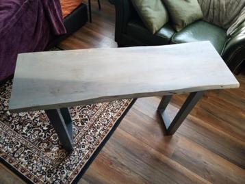 Wandtafel hout live edge grijs