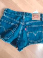 Levi 501 shorts w24, Kleding | Dames, Spijkerbroeken en Jeans, Blauw, W27 (confectie 34) of kleiner, Zo goed als nieuw, Verzenden