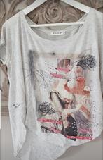 Leuk t shirt van B. By Bridget. Staat maat XS maar valt ruim, Kleding | Dames, B. by bridget, Gedragen, Ophalen of Verzenden, Maat 36 (S)