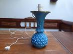 Prachtige blauwe opaline lamp met koperen rand