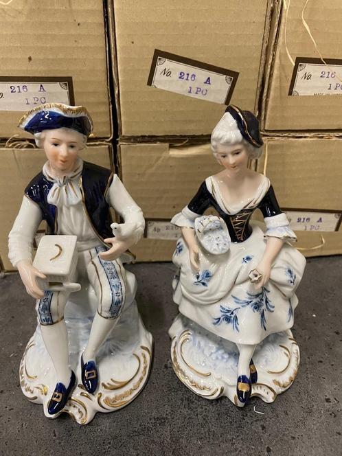 Porseleinen beelden set van 2, barok nieuw, 40 sets, Antiek en Kunst, Curiosa en Brocante, Ophalen of Verzenden