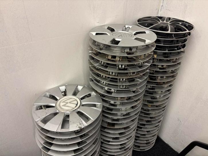 Wieldoppen Volkswagen 14 inch origineel, Auto diversen, Wieldoppen, Zo goed als nieuw, Ophalen