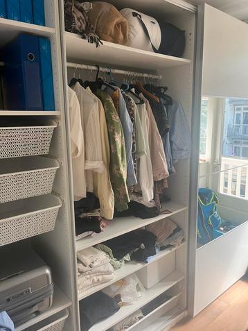 Grote keldingkast met spiegel