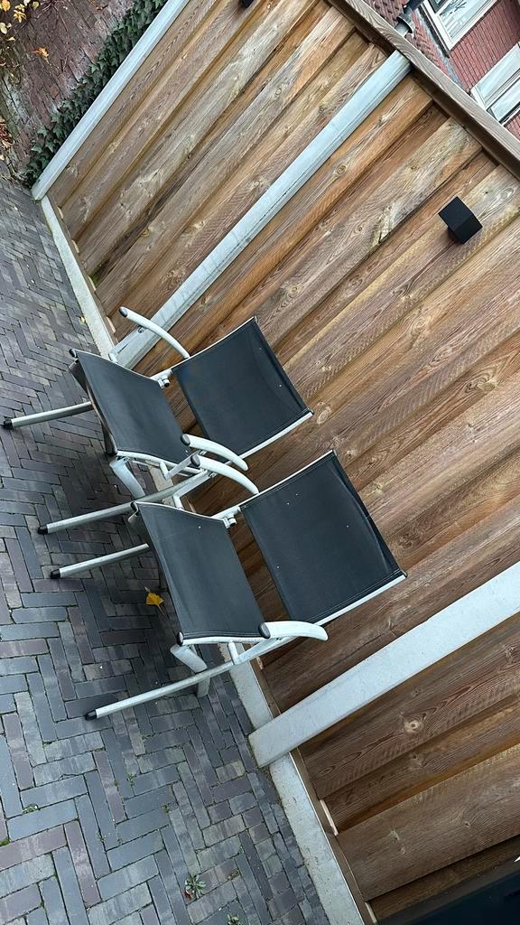 2 Tuinstoelen, Tuin en Terras, Tuinstoelen, Zo goed als nieuw, Aluminium, Stapelbaar, Ophalen