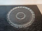 Te koop: Mooie glazen schaal met opengewerkte rand-D 28,5 cm, Ophalen, Schaal, Rond, Glas