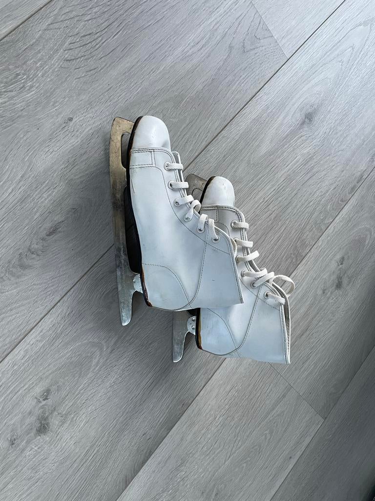 Kunstschaatsen voor kinderen. Maat 34., Sport en Fitness, Schaatsen, Ophalen, Gebruikt, Kunstschaatsen, Overige merken