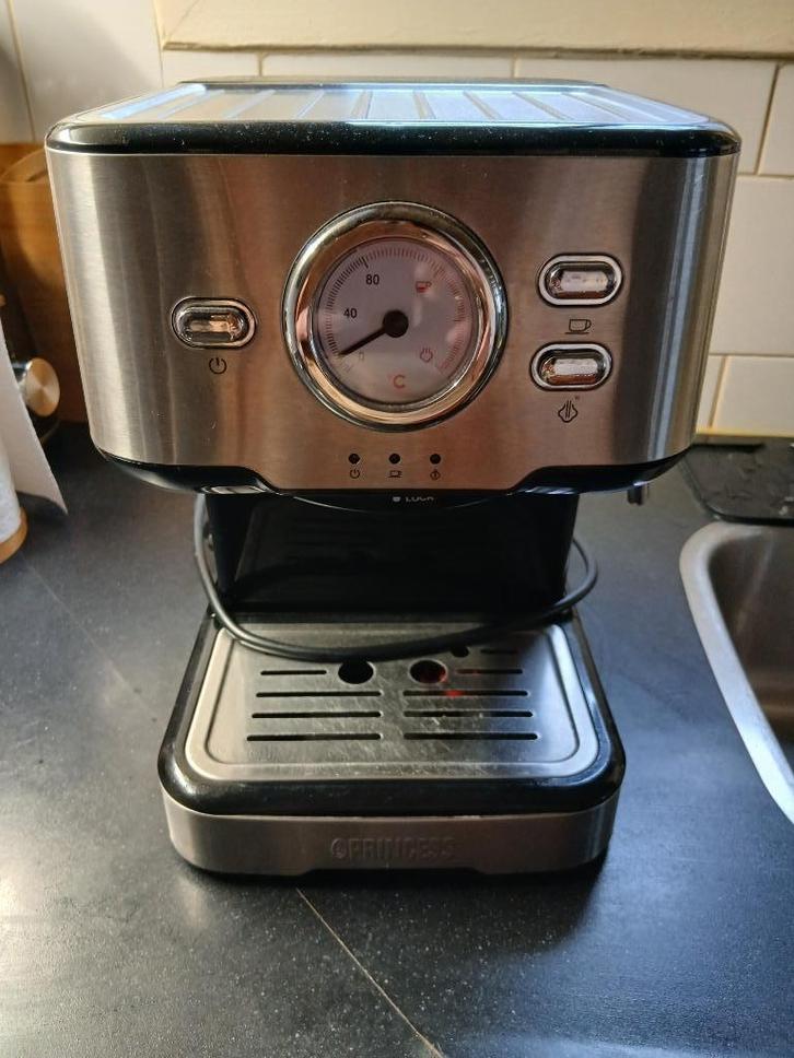 Princess koffiezetaparaaat, Witgoed en Apparatuur, Koffiezetapparaten, Zo goed als nieuw, Gemalen koffie, Koffiepads en cups, Koffiemachine