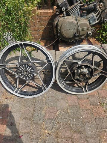 Velgen Honda, voor en achter, Cardan aandrijving beschikbaar voor biedingen