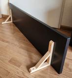 IKEA wandplank BERGSHULT met plankendragers, Huis en Inrichting, Woonaccessoires | Wandplanken en Boekenplanken, Zo goed als nieuw