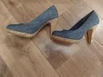 NIEUWE dames schoenen maat 37 blauw, Blauw, Ophalen of Verzenden, Zo goed als nieuw, Schoenen met hoge hakken