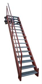 3.25m Stalen steektrap / metalen industriële trap menierood, Doe-het-zelf en Verbouw, Ophalen, Gebruikt, Trap, 2 tot 4 meter