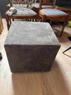 Donkerbruine poef / hocker - Gratis af te halen, Ophalen, Minder dan 50 cm, Gebruikt, Vierkant
