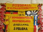 Vintage Voetbal vaantje uit 1974, Ophalen of Verzenden, Zo goed als nieuw, Buitenlandse clubs, Vaantje of Sjaal