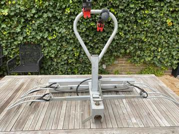 Fietsdrager voor 2 fietsen beschikbaar voor biedingen