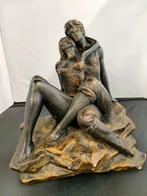Verliefd stelletje - Gipsen beeld, Antiek en Kunst, Ophalen