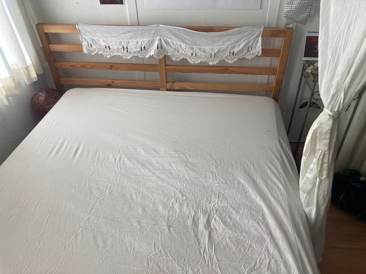 tarva houten bed ikea 140x200, Huis en Inrichting, Slaapkamer | Bedden, Gebruikt, Tweepersoons, 140 cm, 200 cm, Hout, Bruin, Ophalen