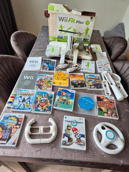Mega grote familie vakantie wii set Met balance board, Spelcomputers en Games, Spelcomputers | Nintendo Wii, Zo goed als nieuw