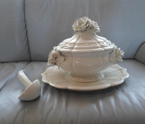 Ardalt Fiori Bassano Tureen Italy, Antiek en Kunst, Antiek | Keramiek en Aardewerk, Ophalen of Verzenden