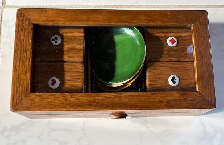 Prachtig houten speelkistje met geslepen glas., Antiek en Kunst, Antiek | Overige Antiek, Ophalen