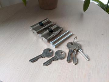 2 cilindersloten gelijksluitend Nino 30-30 incl. 5 sleutels beschikbaar voor biedingen