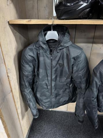 Revit jas Flare 2 maat 44 van €259 voor €150 beschikbaar voor biedingen