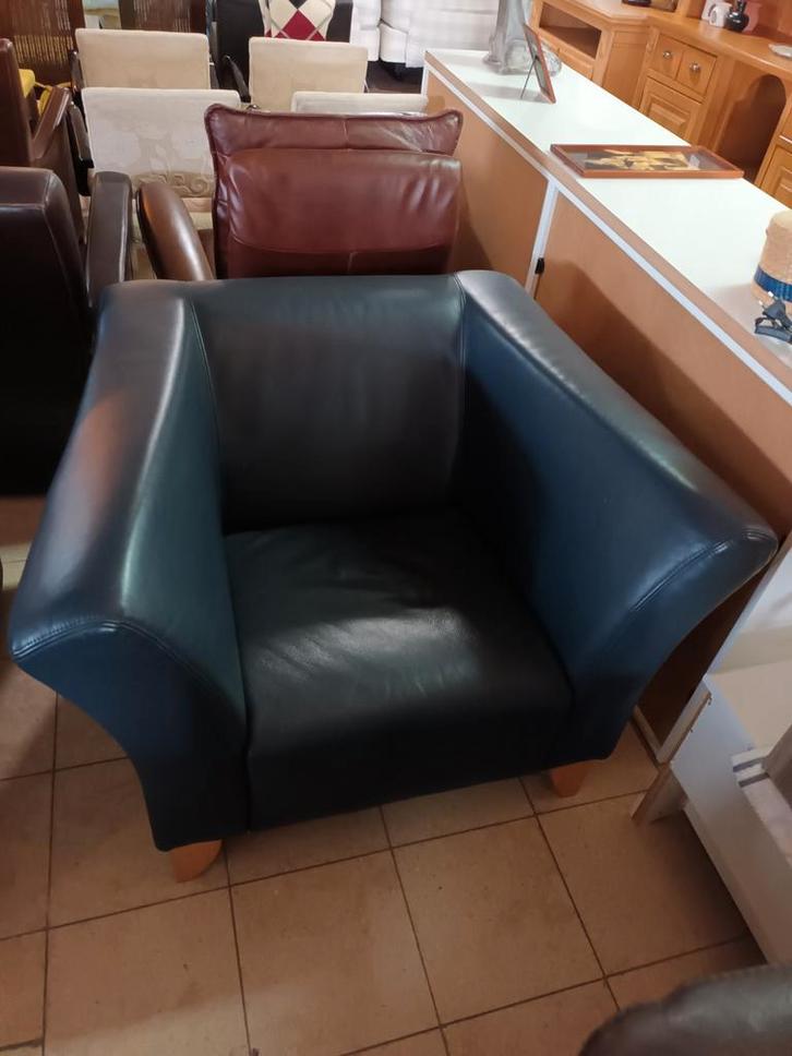 Mooie Donker Blauwe Fauteuil., Huis en Inrichting, Fauteuils, Gebruikt, 100 tot 125 cm, 75 tot 100 cm, Ophalen