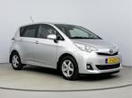 Toyota Verso-S 1.3 VVT-i Dynamic Limited | Trekhaak | Airco, Auto's, Toyota, Te koop, Zilver of Grijs, 1050 kg, Geïmporteerd