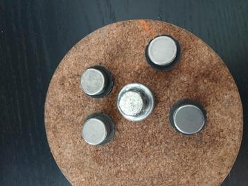 4x wielslot moeren  ford  108 steek . 15 euro beschikbaar voor biedingen