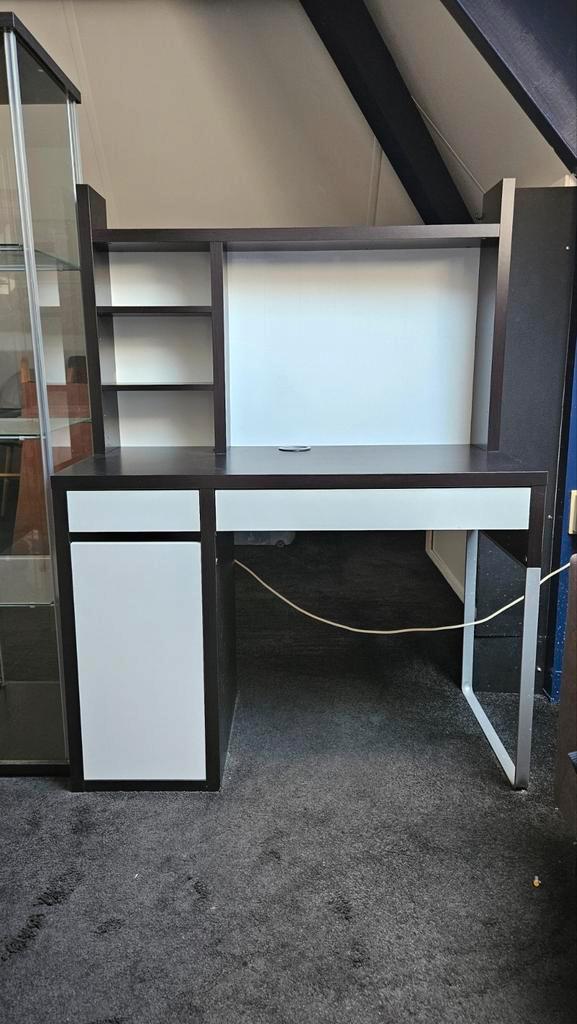 Bureau ikea, Huis en Inrichting, Bureaus, Gebruikt, Bureau, Ophalen