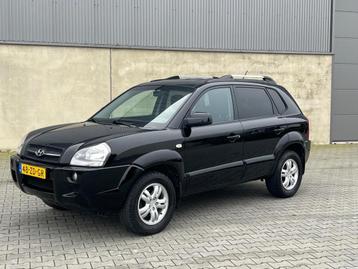 Hyundai Tucson 2.0i Style CLIMATE AIRCO+CRUISE CONTROL+RADIO beschikbaar voor biedingen