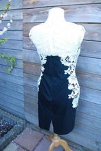 Jurk zwart/ ecru kant Paper Dolls mt uk14/EU42 Vaste prijs, Kleding | Dames, Jurken, Paperdolls, Zwart, Maat 42/44 (L), Ophalen of Verzenden