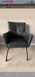 Prachtig lederen eetkamer fauteuils  zwart met skate wieltje, Huis en Inrichting, Stoelen, Ophalen, Zwart, Leer, Zo goed als nieuw