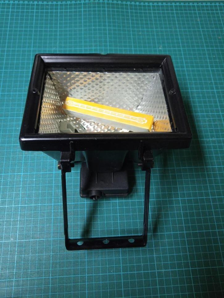 Bouwlamp - Halogeen - 230V / 500 Watt - Nieuw ongebruikt, Doe-het-zelf en Verbouw, Bouwverlichting, Nieuw, Lamp, 200 tot 500 watt