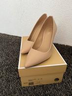 Michael kors Beige pumps, Ophalen of Verzenden, Zo goed als nieuw, Beige