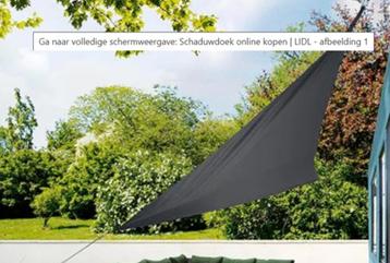 schaduwdoeken twee stuks beschikbaar voor biedingen
