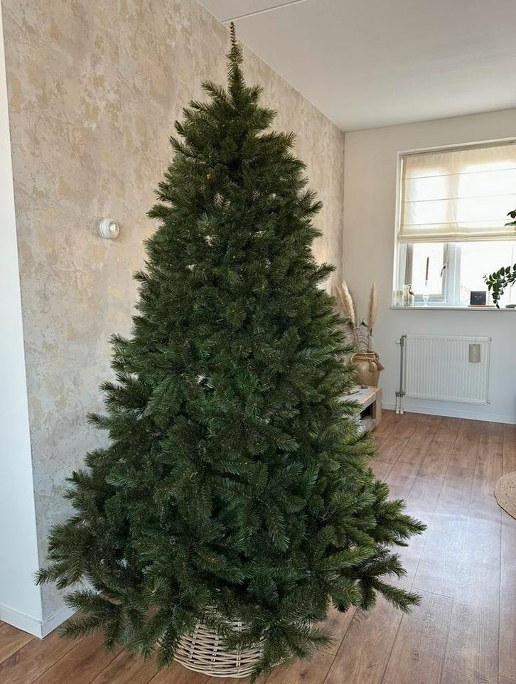 Kerstboom Triumph Tree 215, Diversen, Kerst, Zo goed als nieuw, Ophalen of Verzenden